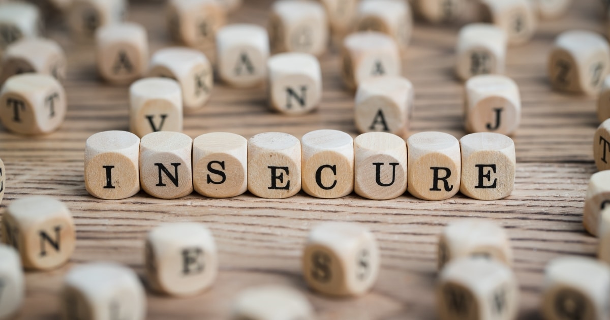 how to stop being insecure — featured image